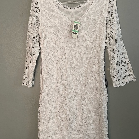 White Lace‎ Lined Dress - Picture 2 of 3